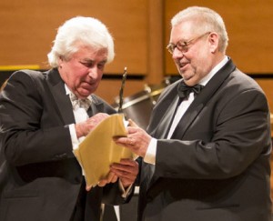 Jury President Remy Franck presents the Award Trophy to Maestro Kitajenko Photo: ICMA-Martin Hoffmeister