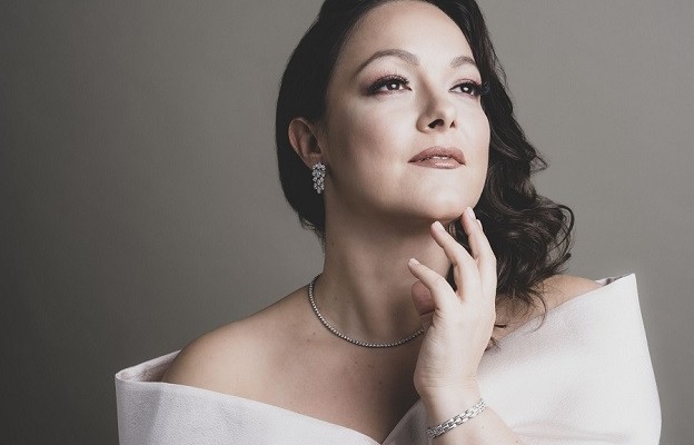 Keeping the voice light: the secret of soprano Eleonora Buratto
